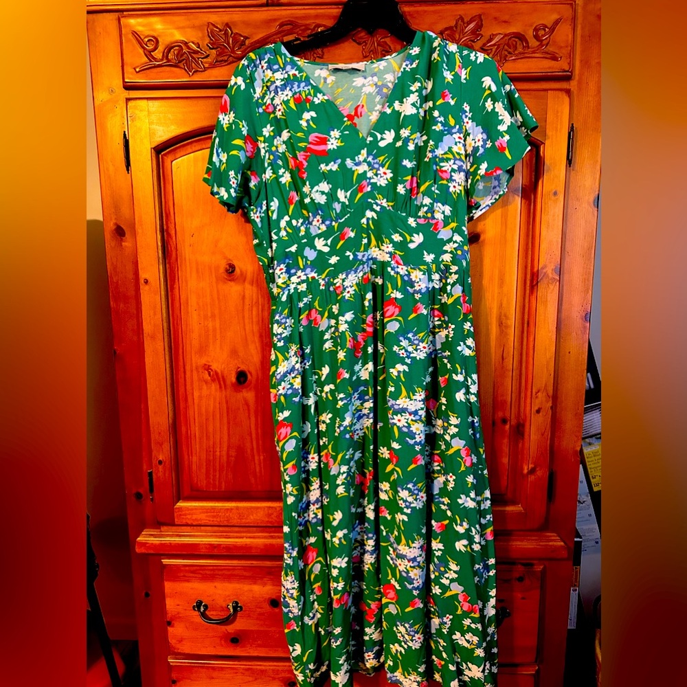 Loft Maxie dress